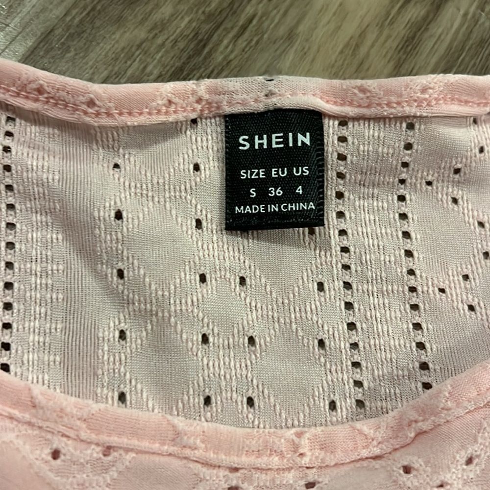 Shein top - Picture 2 of 3
